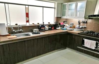 VENTA DE DEPARTAMENTO 4° PISO EN CONDOMINIO, URB. SAN EDUARDO